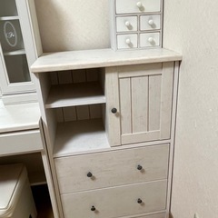 ドレッサーその他家具の画像