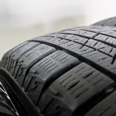 YOKOHAMA ice GUARD iG60 195/65R15 15インチ スタッドレス 4本 22～23年製 バリ溝 プリウス ヴォクシー カローラツーリング等　(STA030)の画像