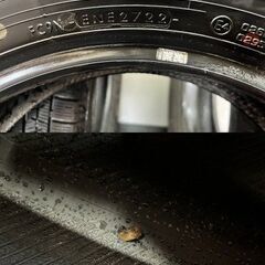 YOKOHAMA ice GUARD iG60 195/65R15 15インチ スタッドレス 4本 22～23年製 バリ溝 プリウス ヴォクシー カローラツーリング等　(STA030)の画像