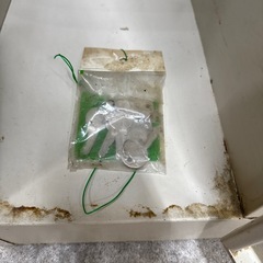 清掃済み　扉付き 4連中古ロッカー 鍵付き の画像