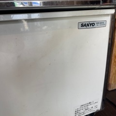 かなり昔の冷蔵ショーケースの画像
