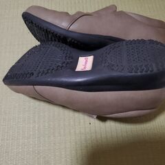 BIO-Fitterのブラウン　23.5cmEEEの画像