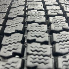 TOYO DELVEX M935 205/80R17.5 120/118N LT 17.5インチ ライトトラック用 スタッドレス 4本 20年製 バリ溝 ローザ シビリアン等　(STT026)の画像