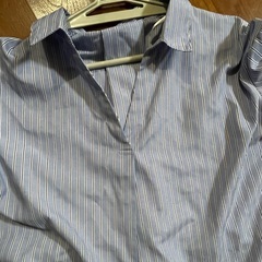 【中古美品】レディースシャツの画像