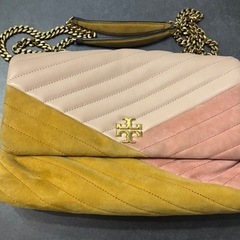 Tory Burchトリーバーチ希少カラーKira Chevronショルダーの画像