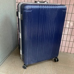 超軽量🔴大型のスーツケース75.50.30センチの画像