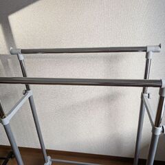 吊り下げハンガーの画像