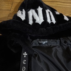 黒のジャケットの画像