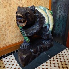 熊の置物（大型）の画像