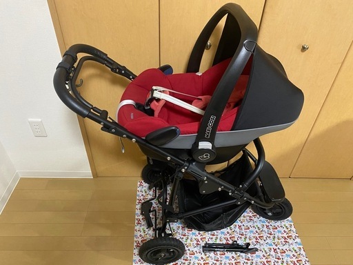 マキシコシ ペブル レッド チャイルドシート シートベルト固定