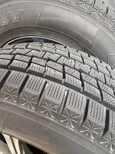 スタッドレスタイヤ4本  215/70r16  ホイール付き