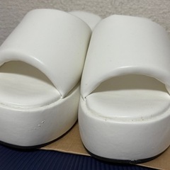 Chico ボリュームソールベルトサンダル Sの画像
