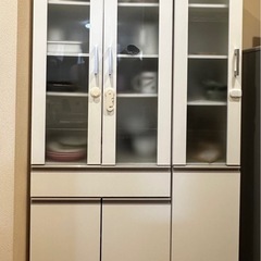 美品 ニトリ食器棚の画像