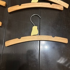 ナチュラルキッチン　ハンガー　子供用ハンガー　キッズの画像