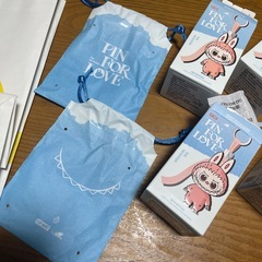 ラブブの空箱4つと袋2枚の画像