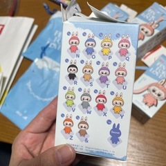 ラブブの空箱4つと袋2枚の画像