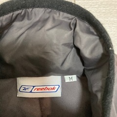 Reebok　ジャケット ジャンパー グレー系　ジャージ　ジャンパー　ジャケット　スポーツウェア　の画像