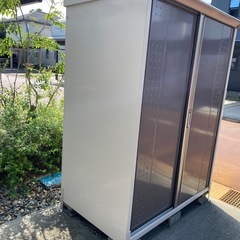 タクボ物置 中型 スチール製 燕市引取限定の画像