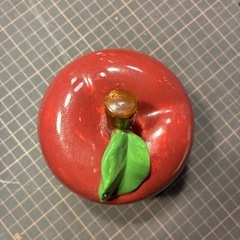 りんご　陶器　小物入れの画像