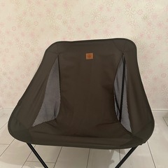 美品OUTBEARアウトドアチェアの画像