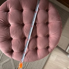 クラシカルデザインの収納スツール　　　　の画像