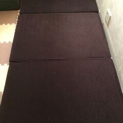 3つ折りマットレスの画像