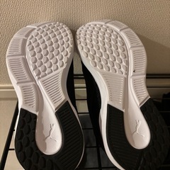 PUMAスニーカー 20cmの画像
