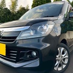 25年式‼️走行10万キロ台☆低燃費アイドリングストップ車☆月々1.1万円〜分割払い可❗️車検2年付き！大人気☆SUZUKI ソリオ☆ステアリングスイッチ付き☆HDDナビ付き☆走行中DVD見れます☆ETC付き☆両側電動スライドドア☆純正アルミ☆ドライブレコーダー付きのフル装備‼️の画像