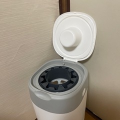 combi 
オムツポットの画像