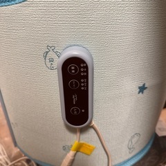 パネルヒーター　足を温める
の画像