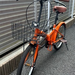 折りたたみ自転車の画像