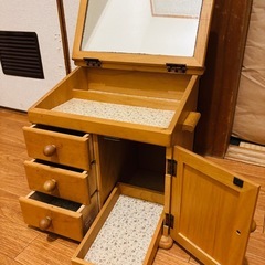 【10/5まで 】ボックス化粧小物入れの画像