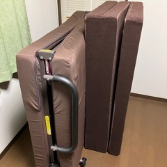セミダブルベッド 折りたたみ マット付きの画像