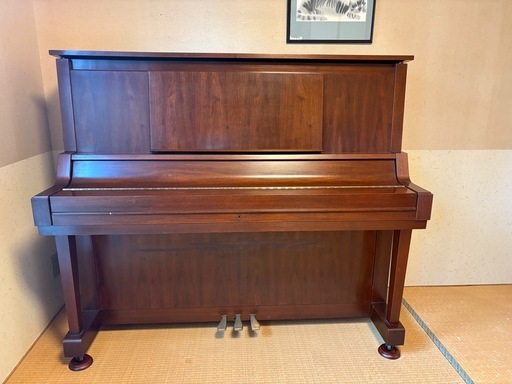 ヤマハ　Ｗ102 ウォルナット色中古ピアノ