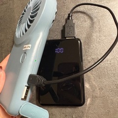 ①✿モバイルバッテリーの画像
