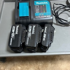 マキタ 18vバッテリー 充電器  インパクトの画像