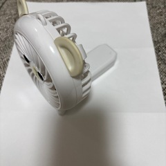 クマの顔ハンディファン ホワイトの画像