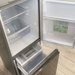 冷蔵庫【配達無料お届け設置出来ます💫都内近郊🚚】✨AQUA製✨2022年新品購入品✨大人気モデル✨除菌クリーニング済✨極美品✨他にも冷蔵庫.洗濯機.電子レンジ.オーブン電子レンジ.炊飯器.テーブル&椅子.机&チェアー.ベット&マットレス.ソファーなど多種多様な美品が有ります✨お気軽にお問い合わせ下さい💫 の画像