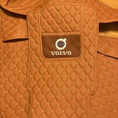 ボルボxc90 トランクルームフルカバーの画像