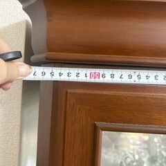 ガラスコレクションキャビネット（食器棚）　の画像