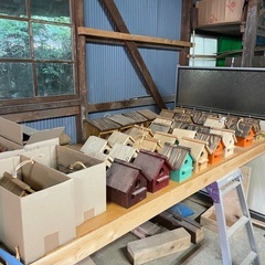 野鳥　鳥小屋　写真の全部　の画像