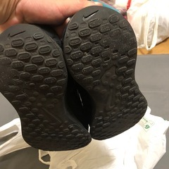 「急募、手渡し希望」NIKEスニーカーの画像