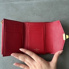 LOUIS VUITTON 三つ折り財布の画像