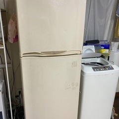 冷蔵庫と洗濯機の画像
