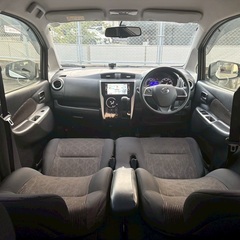 アラウンドビューモニター付き☆月々9千円〜分割払い可❗️ 車検2年付き！【名義変更代込み】大人気☆日産 デイズ☆Bluetooth対応ナビ付き☆走行中DVD見れます☆ステアリングスイッチ☆ETC☆バックカメラ☆ドラレコ付き☆スマートキー☆フルオートエアコン☆純正アルミ☆事故修復歴無し☆そのまま乗って帰れます❗️の画像
