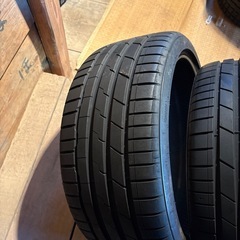 245 35 19インチ サマータイヤ 4本セット バリ溝の画像