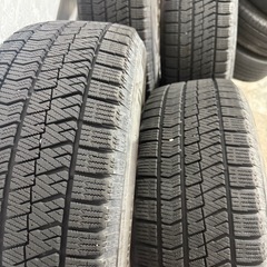 225/60/r17 pcd100スタッドレスタイヤの画像