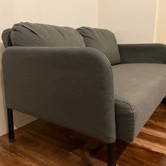 IKEA GLOSTAD 2人掛けソファ の画像