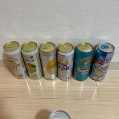 お酒、お菓子の画像