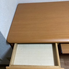パソコンデスク　早く引き取り可能な方へ　2人使用可能です。の画像